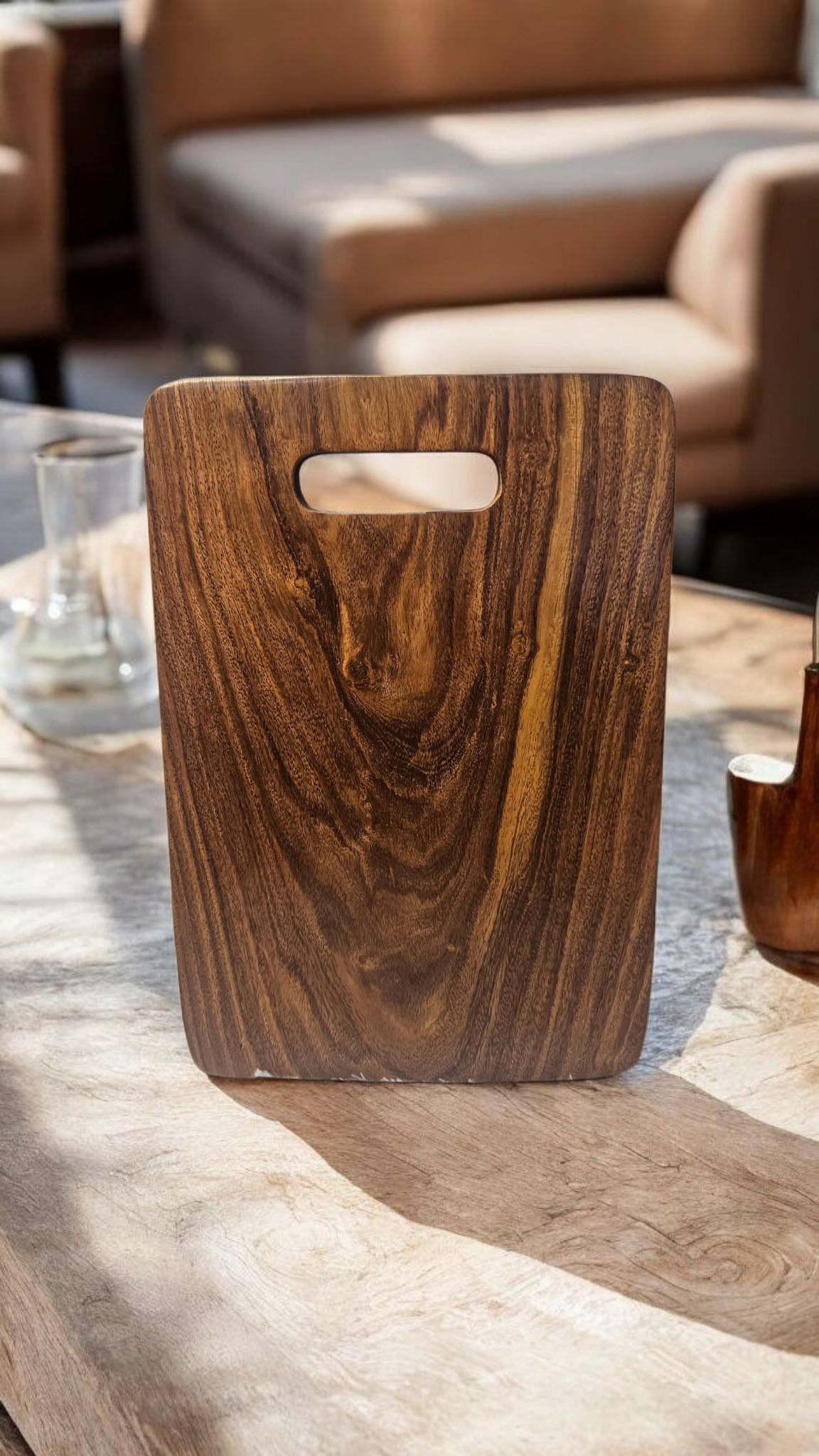 Handmade Sheesham Wood Chopping Board (Medium Size)